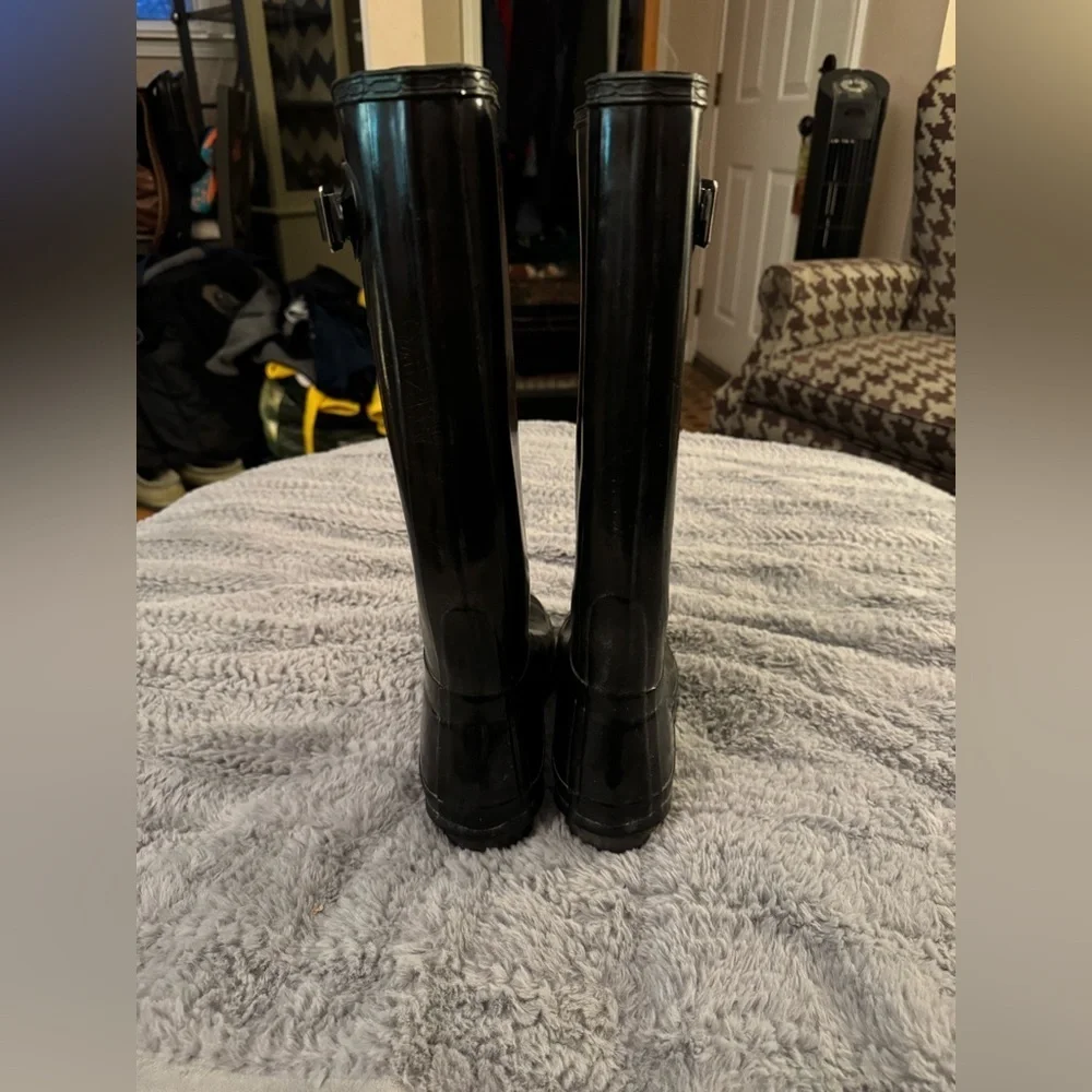 HUNTER Women’s Classic Black Tall Waterproof Boots Size 7
